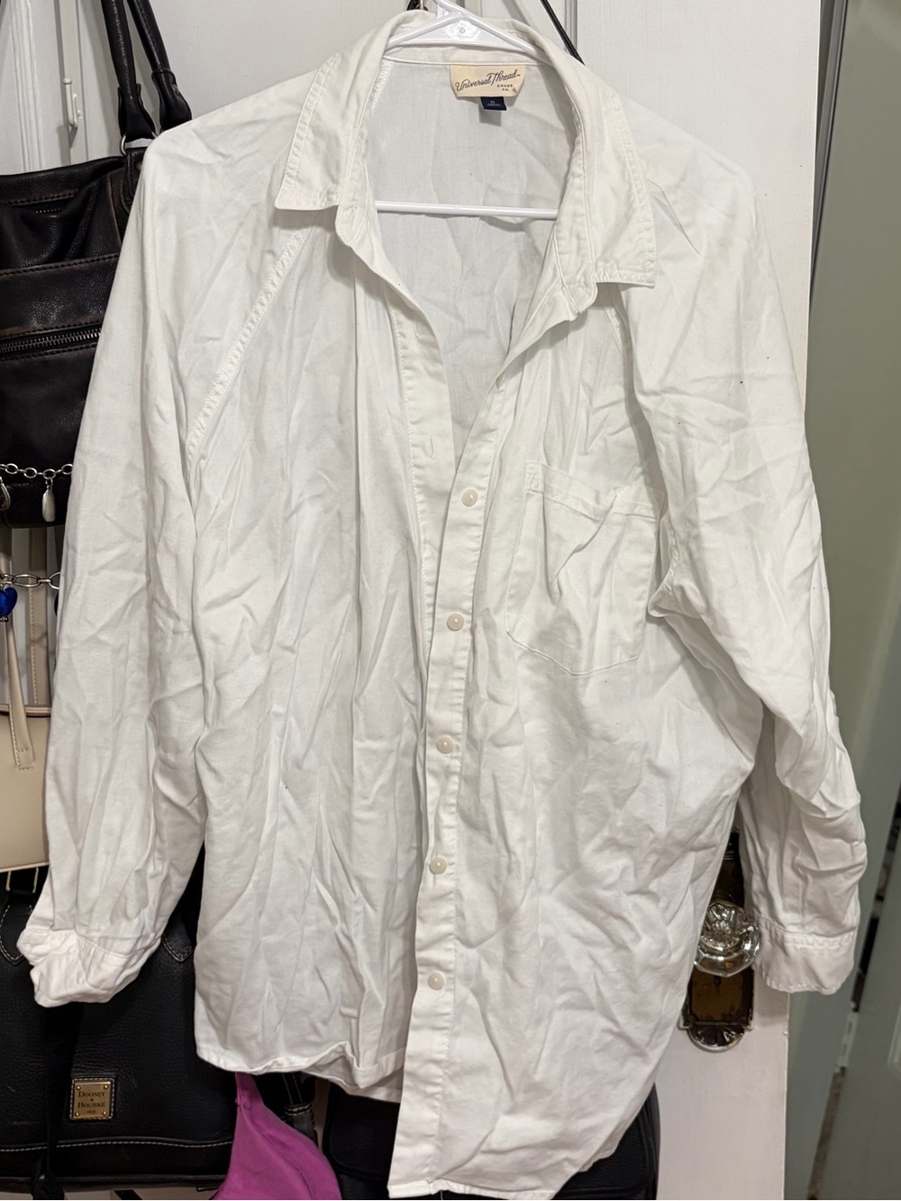 Universal Thread White Lightweight Button-Up Shirt Shirt